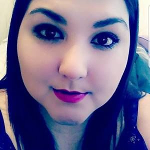 Meet your Posher, Mia